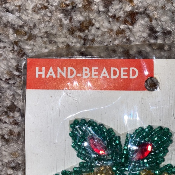 “NEW” Hand Beaded Patch of gold sequins and green & red beads 1950s - Picture 2 of 4